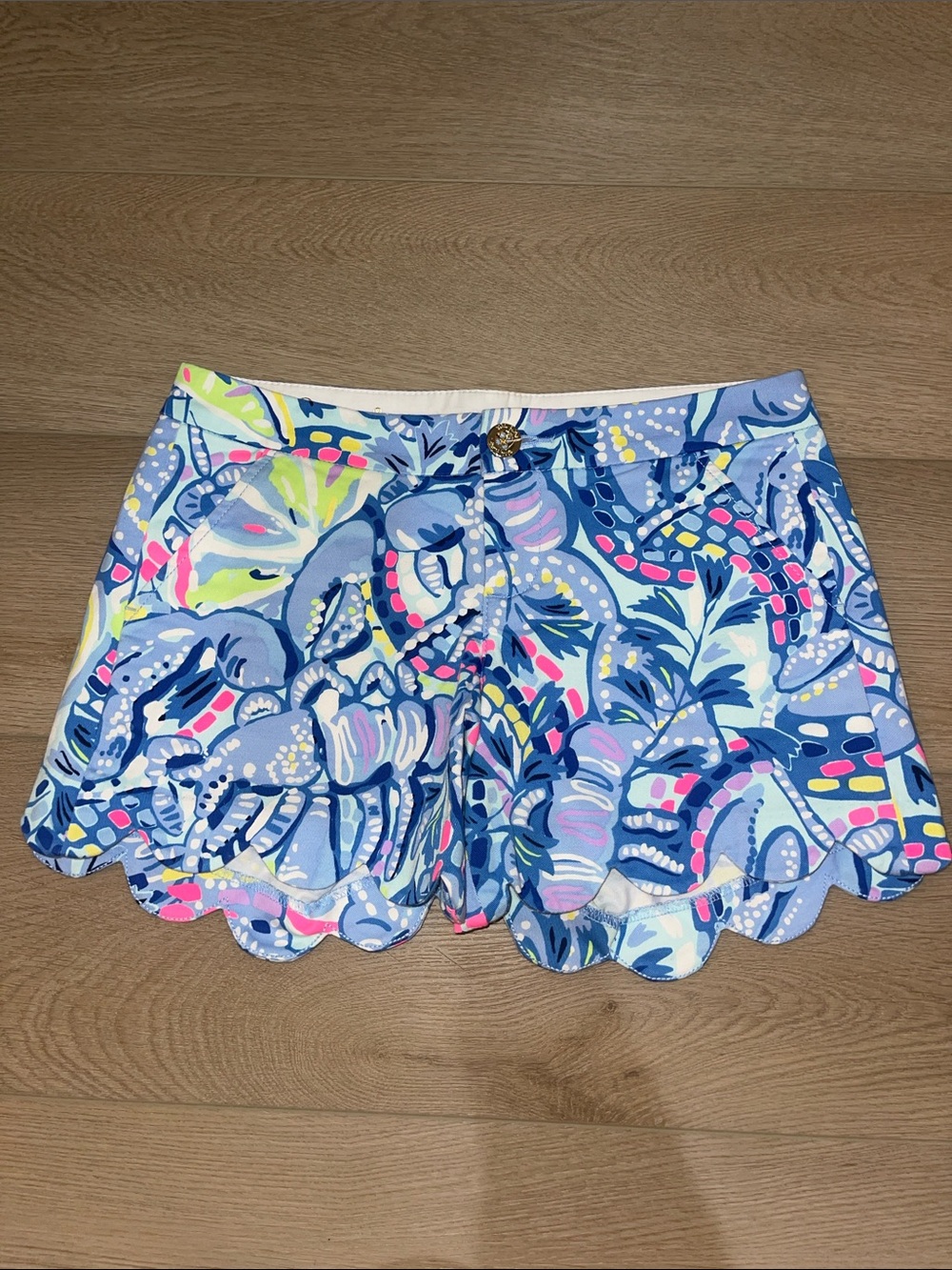 Lilly Pulitzer Light Blue Floral Scallop Hem High Waist Shorts